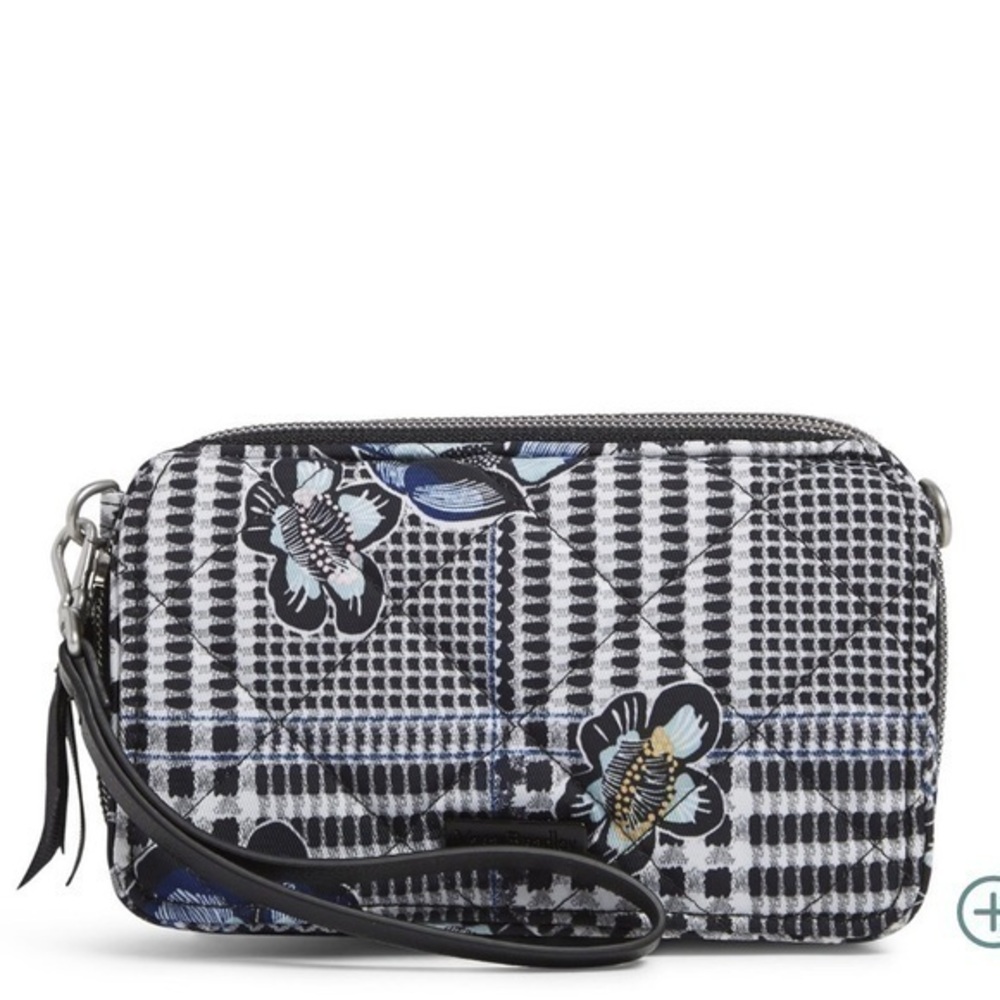 Vera Bradley On The Go RFID Wristlet Bedford Plaid NWT